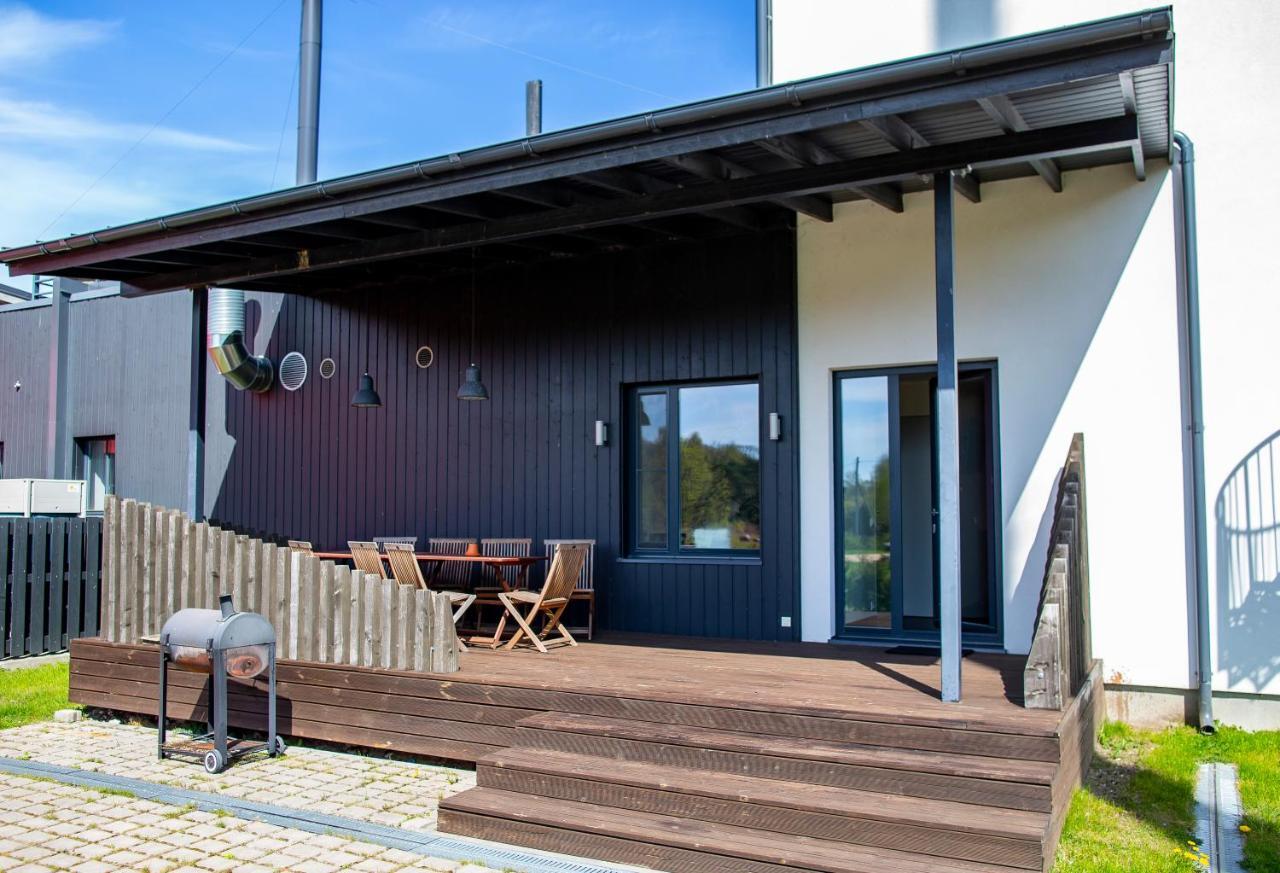 Kassari Puhkekeskus Hotel Käina Exterior photo